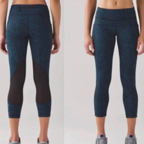 Lululemon Shatter Weave Mesh Pace Rival Crop Leggings Size 4 EUC Blue Black - Picture 1 of 10